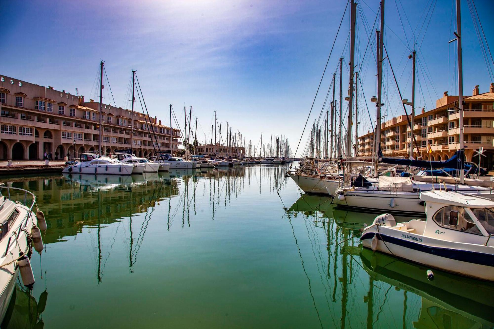 Expoholidays - PUERTO DEPORTIVO LA GOLETA Almerimar Exteriér fotografie